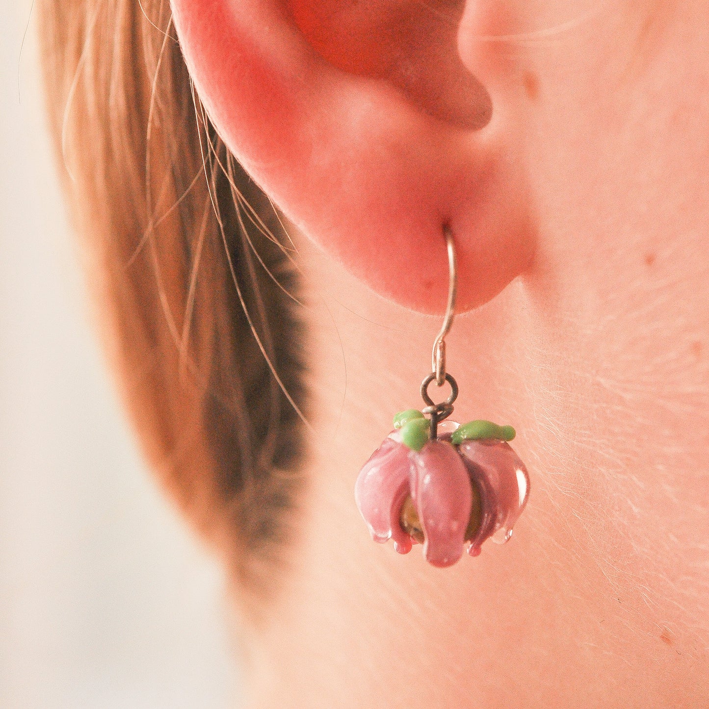 Earrings: Lily drops