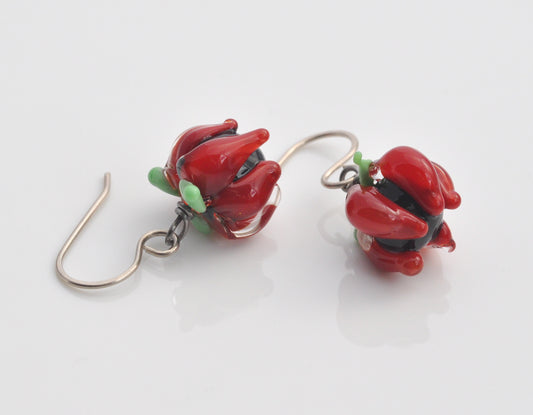 Earrings: Lily drops